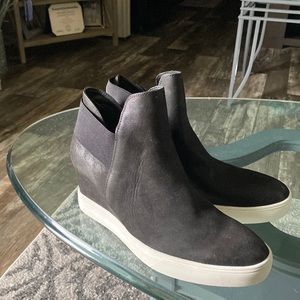 Maurice’s Shoes Women Tis Ankle boot Booties Black Wedge pull on